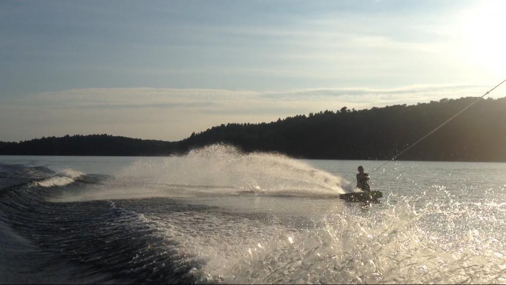 Little Hawk Resort & Marina Algonquin Highlands Exterior foto