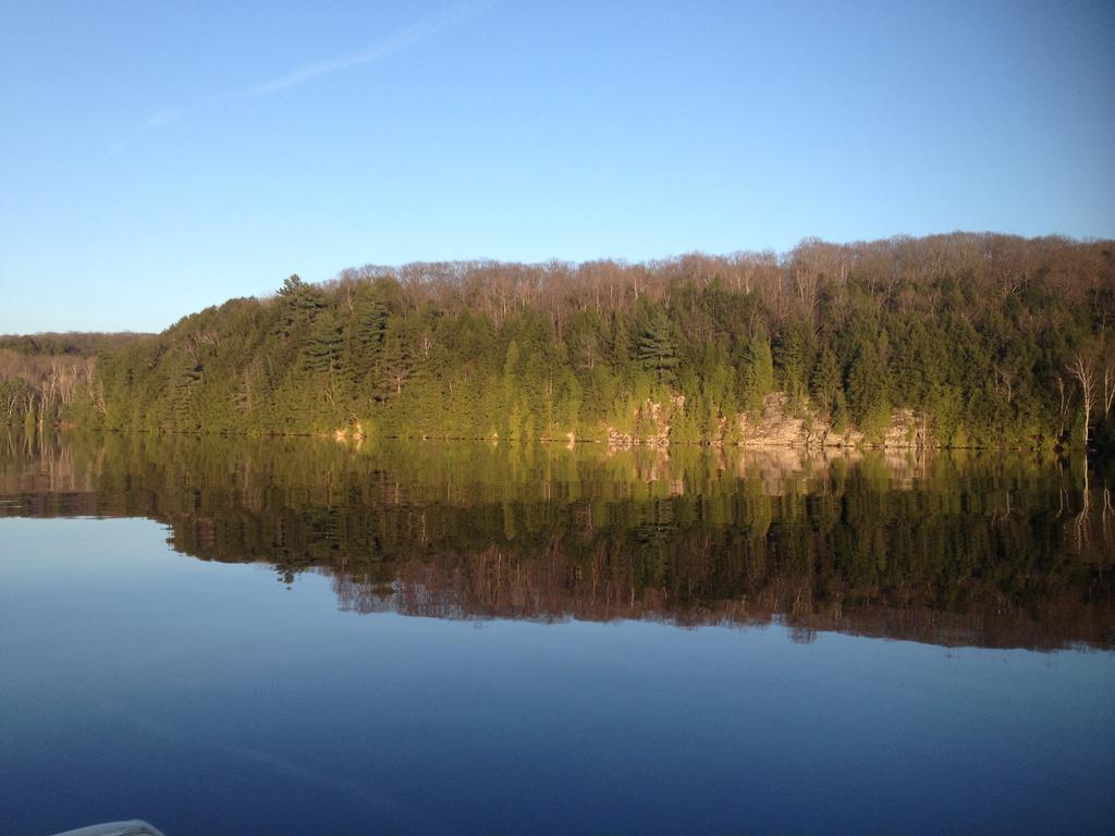 Little Hawk Resort & Marina Algonquin Highlands Exterior foto