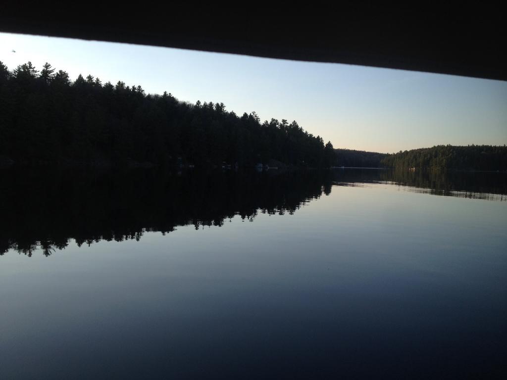 Little Hawk Resort & Marina Algonquin Highlands Exterior foto