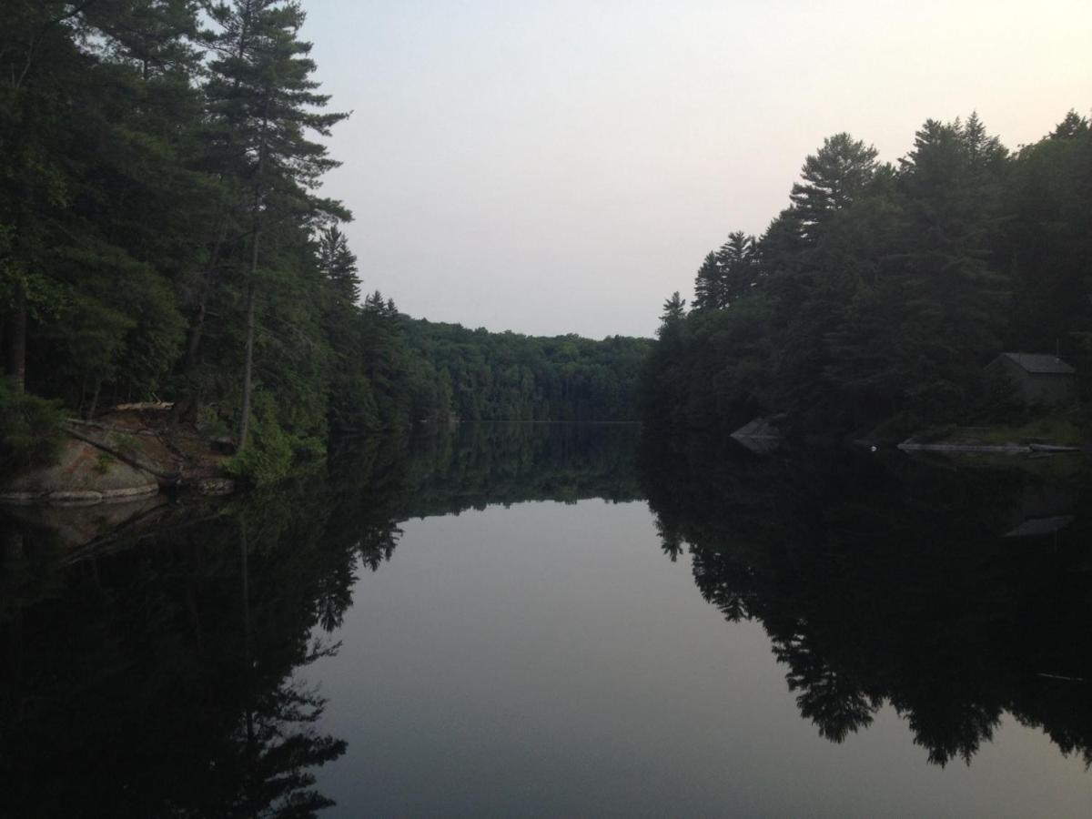 Little Hawk Resort & Marina Algonquin Highlands Exterior foto